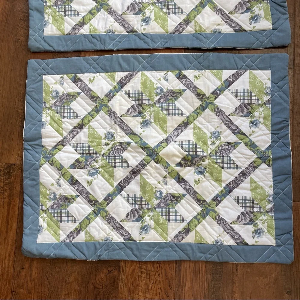Quilted decorative pillowcases